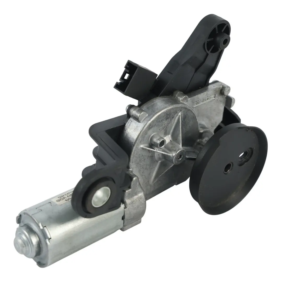Window Wiper Motor Drive to BMW F11 F31 Touring Rear with Part number 7311415 BMW F11 F31 Touring Rear Window Wiper Motor Drive - SKU 7311415 - Part number 7311415