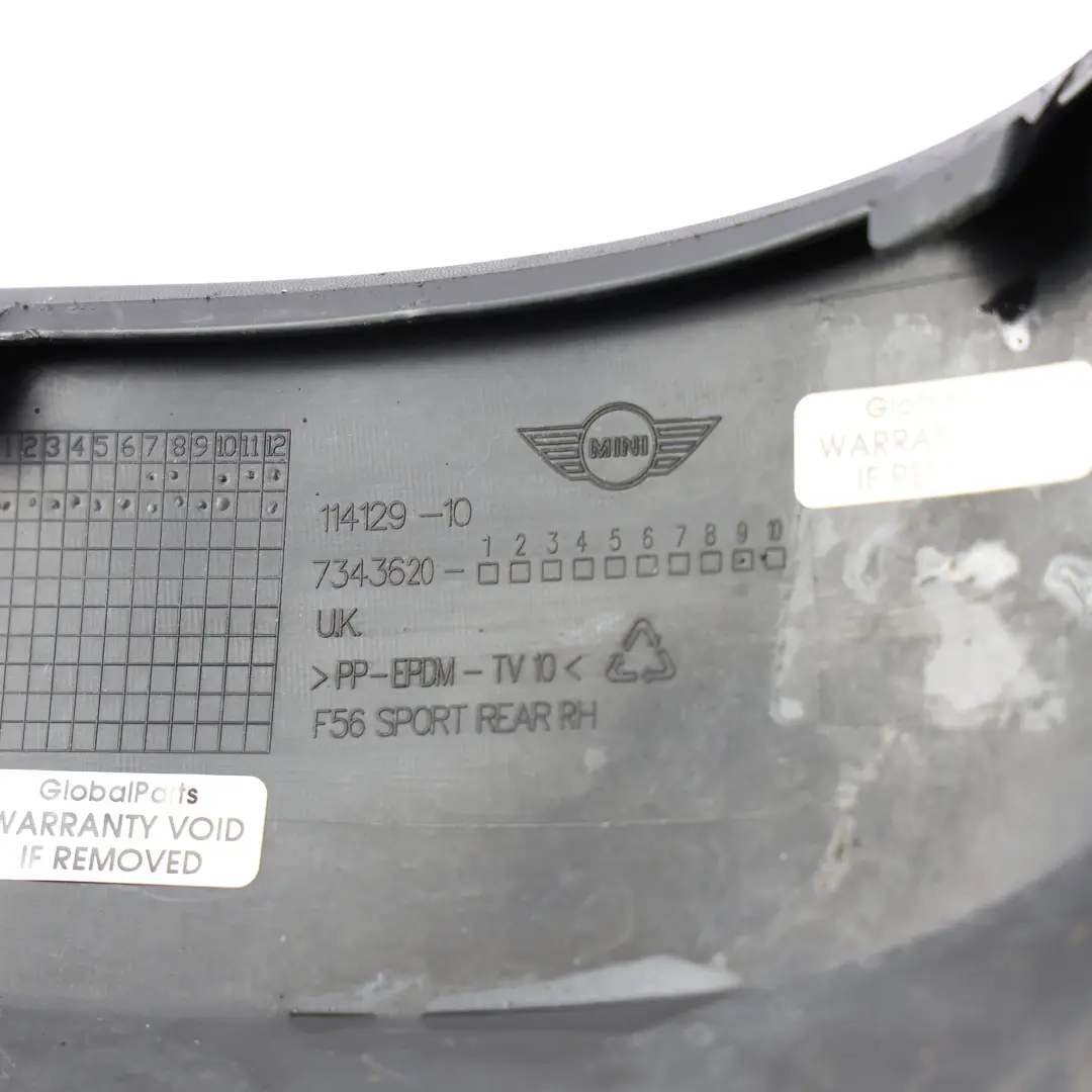 Mini F56 F57 Moldura Parachoques Trasero Derecha Negro - SKU 7343620 - Número de pieza 7343620