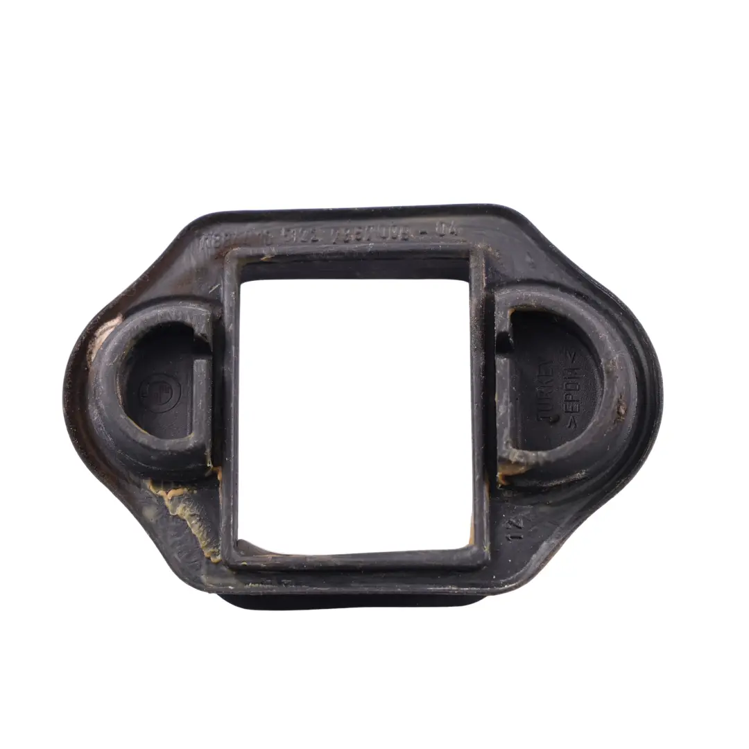 Fermo Porta Gomma Guarnizione Posteriore Sinistra per BMW X1 F48 con numero di parte 7357009 BMW X1 F48 Fermo Porta Gomma Guarnizione Posteriore Sinistra - SKU 7357009 - Numero di parte 7357009