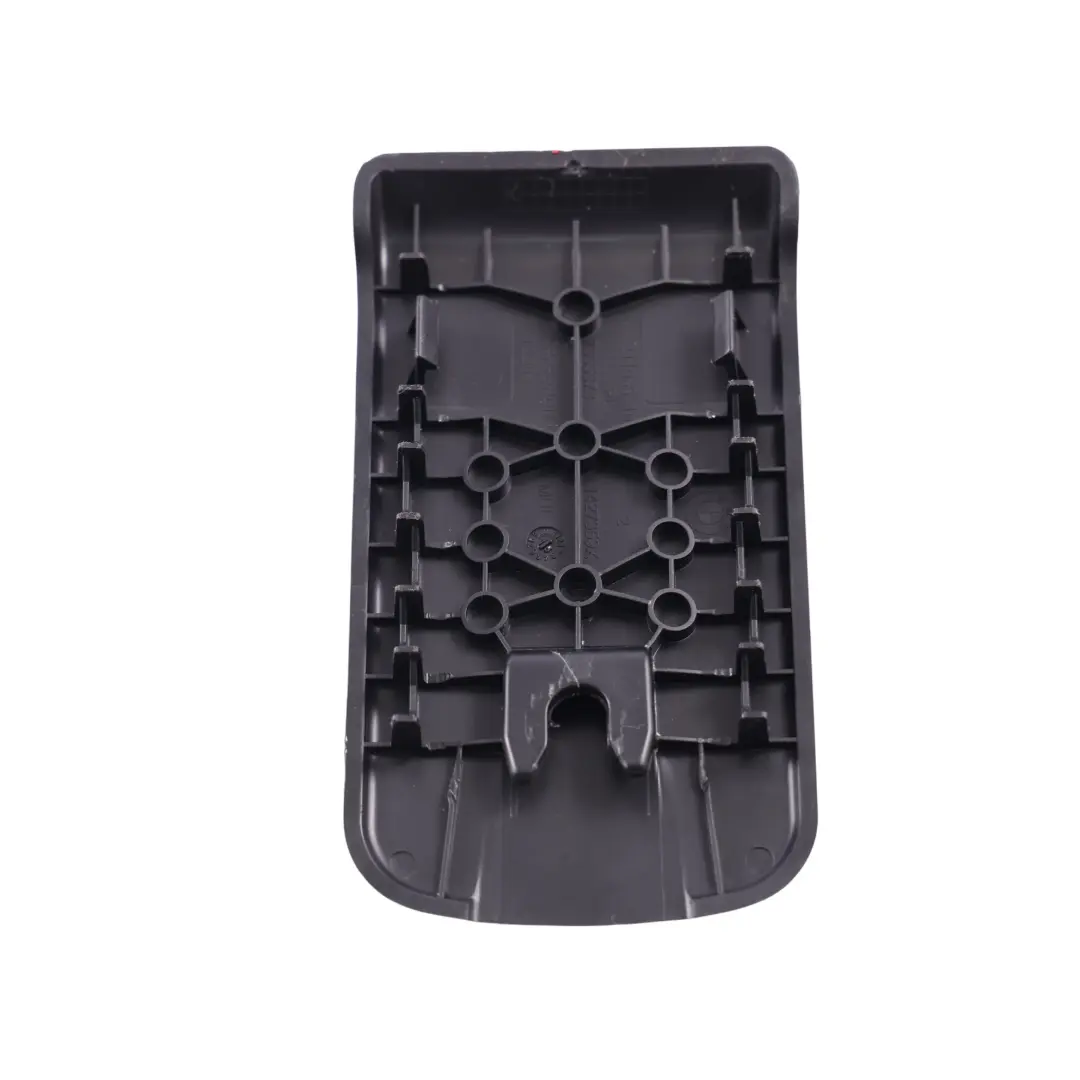 BMW F46 Revestimiento Maletero Trasero Izquierdo Soporte Cubierta Negro - SKU 7365373 - Número de pieza 7365373