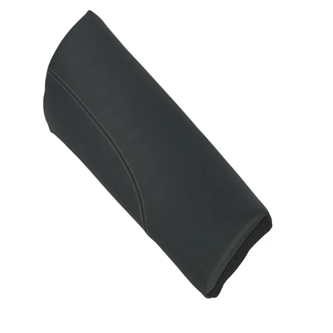 Embellecedor Lateral Asiento Trasero Derecho Cuero Nevada Negro para BMW F26 con número de pieza 7366514 BMW F26 Embellecedor Lateral Asiento Trasero Derecho Cuero Nevada Negro - SKU 7366514 - Número de pieza 7366514