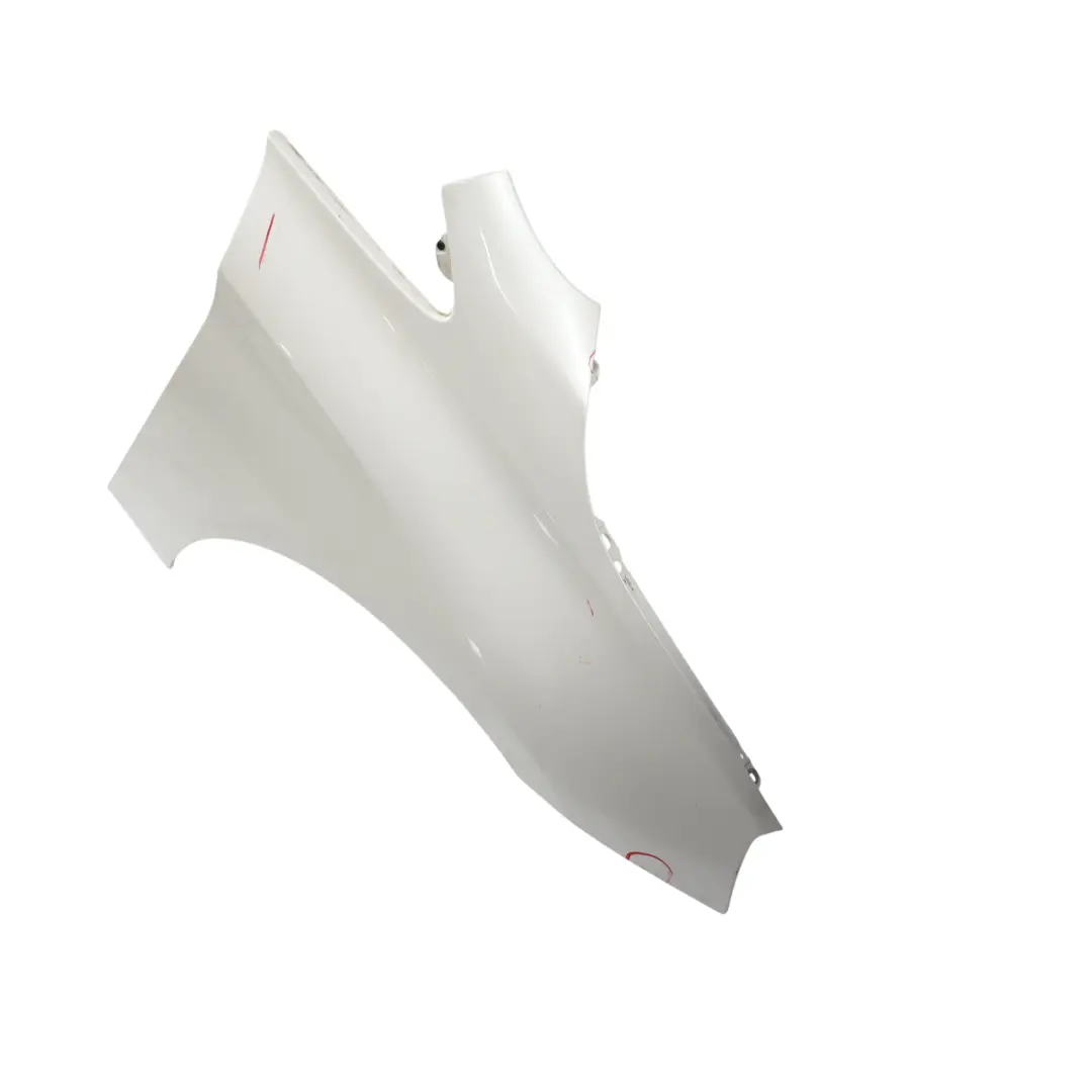 Błotnik Przedni Prawy Mineral White Biały Metalik - A96 do BMW F45 F46 o numerze 7382184 BMW F45 F46 Błotnik Przedni Prawy Mineral White Biały Metalik - A96 - SKU 7382184-MW - Numer Części 7382184