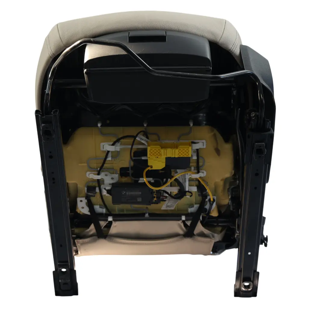 Fotel Przedni Lewy Podgrzewany Skóra Dakota Wentylowana Oyster do BMW X1 F48 o numerze 7398423 BMW X1 F48 Fotel Przedni Lewy Podgrzewany Skóra Dakota Wentylowana Oyster - SKU 7398423 - Numer Części 7398423