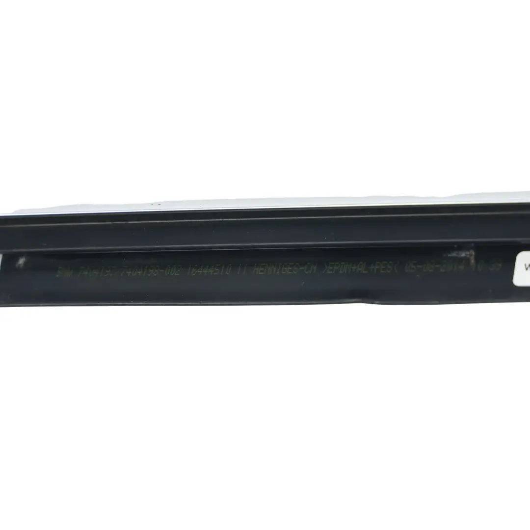 Guarnizione Cornice Finestrino Posteriore Destra 16444510 per BMW F23 Cabrio con numero di parte 7404198 BMW F23 Cabrio Guarnizione Cornice Finestrino Posteriore Destra 16444510 - SKU 7404198 - Numero di parte 7404198