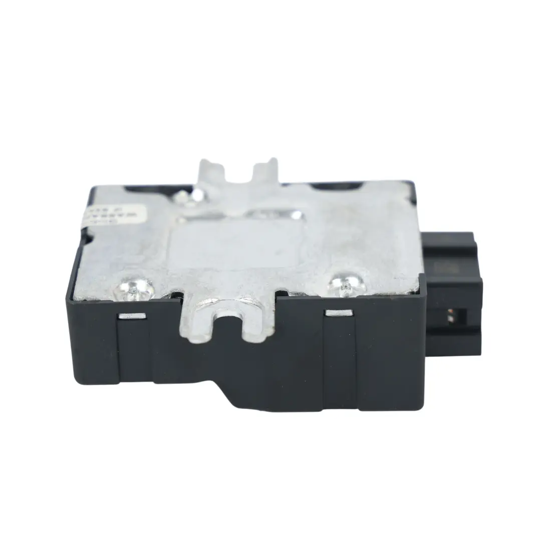 Pump Module Control Unit ECU to BMW F20 F21 F30 F31 Fuel with Part number 7404880 BMW F20 F21 F30 F31 Fuel Pump Module Control Unit ECU - SKU 7404880-1 - Part number 7404880