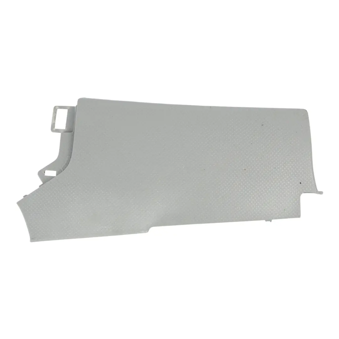 Tapa Panel Puerta Delantera Gris Derecha para Toyota Yaris P9 con número de pieza 74223-0D010 Toyota Yaris P9 Tapa Panel Puerta Delantera Gris Derecha - SKU 742230D010B0 - Número de pieza 74223-0D010