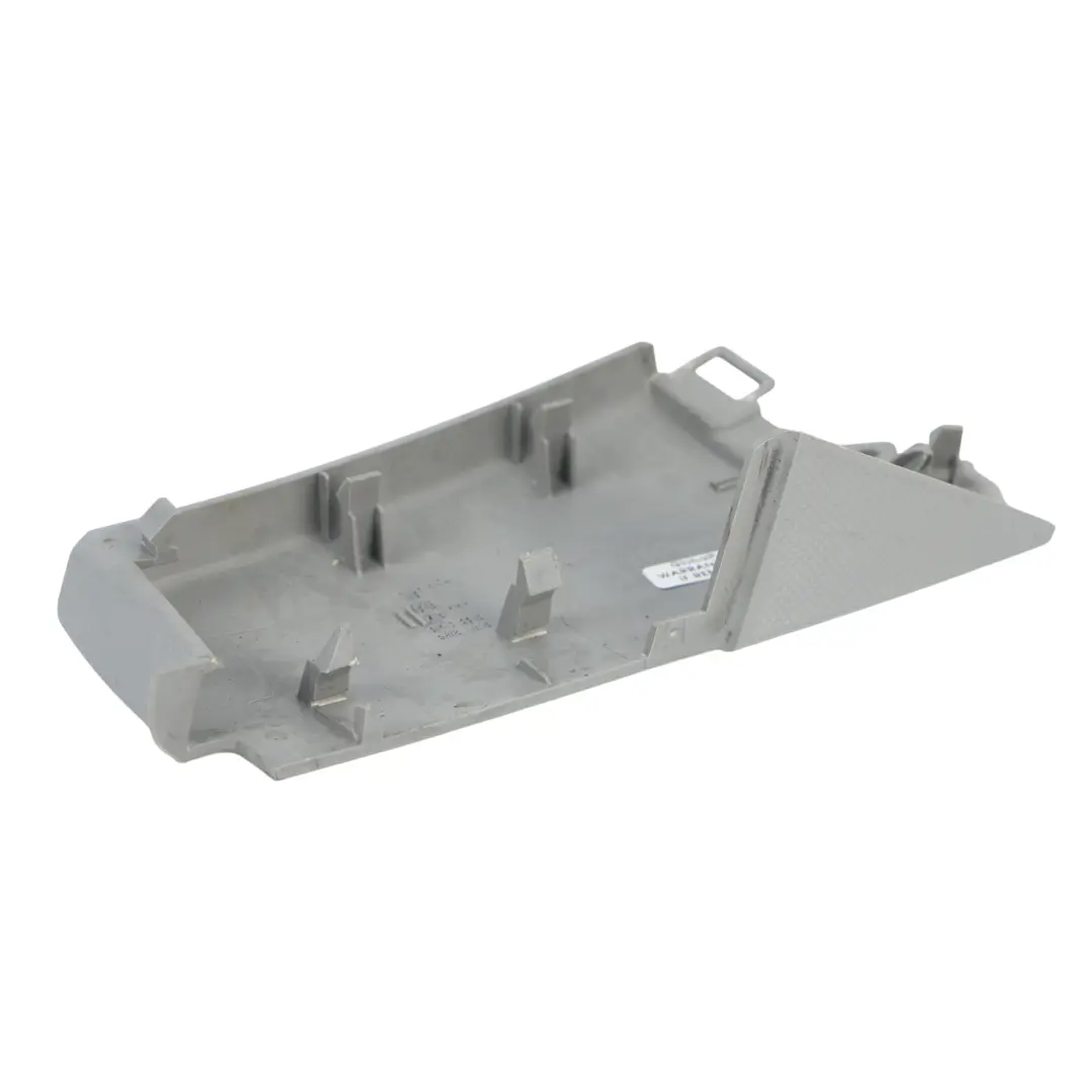 Garniture Panneau Porte Avant Gris Droite pour Toyota Yaris P9 à propos du numéro de pièce 74223-0D010 Toyota Yaris P9 Garniture Panneau Porte Avant Gris Droite - SKU 742230D010B0 - Numéro de pièce 74223-0D010