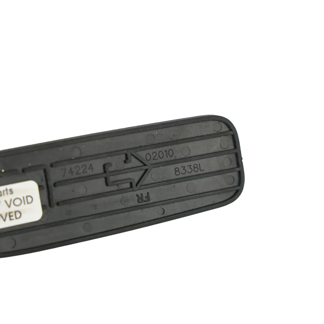 Toyota Corolla E12 Garniture Insert Tapis Porte Gauche - SKU 7422402010 - Numéro de pièce 7422402010