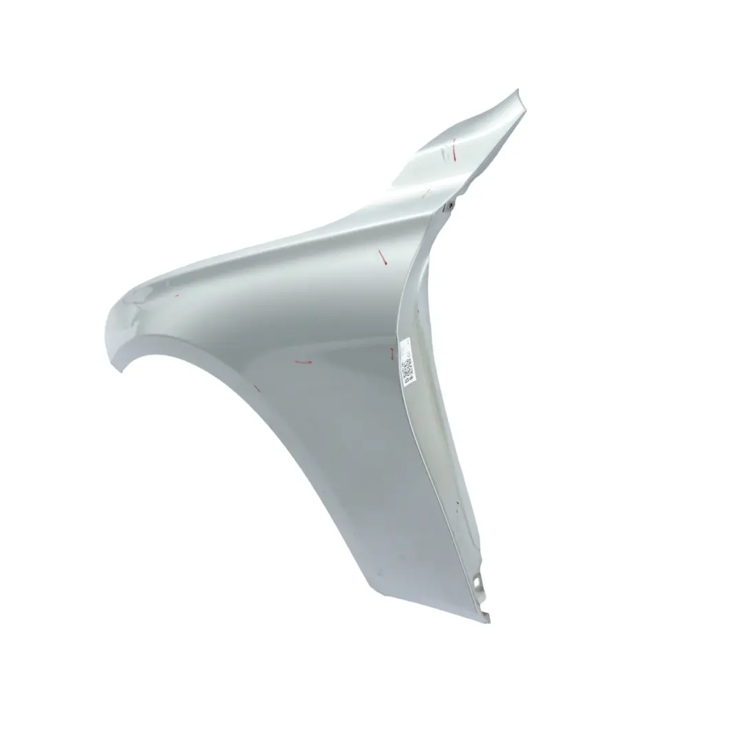 Aleta Delantera Izquierda Plata Glaciar Metalizado A83 para BMW F30 F31 con número de pieza 7438439 BMW F30 F31 Aleta Delantera Izquierda Plata Glaciar Metalizado A83 - SKU 7438439-GSB2 - Número de pieza 7438439