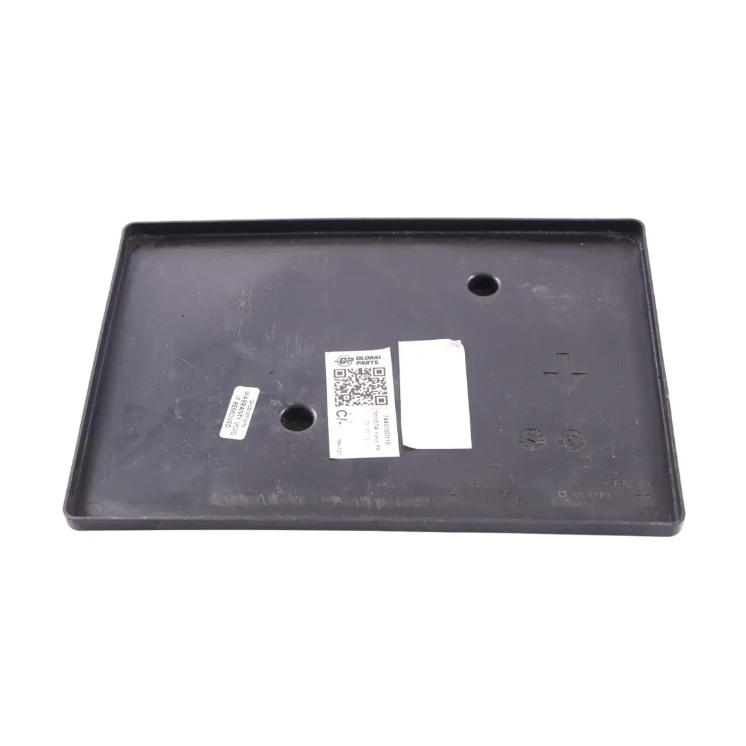 Toyota Yaris P9 2 Couvercle Plateau Batterie Panneau Garniture - SKU 744310D110 - Numéro de pièce 744310D110