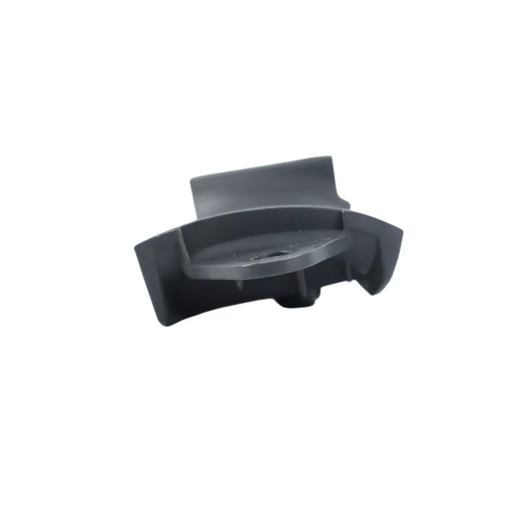Osłona Wewnętrzna Panel Prawy Czarny do Toyota Yaris P9 o numerze 746120D010 Toyota Yaris P9 Osłona Wewnętrzna Panel Prawy Czarny - SKU 746120D010 - Numer Części 746120D010