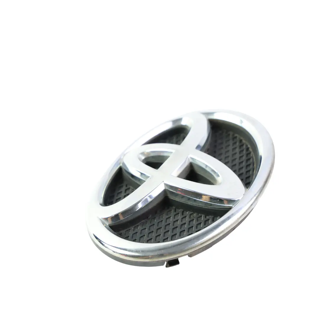 Toyota Yaris Emblème Calandre Avant - SKU 75311-0D030 - Numéro de pièce 75311-0D030