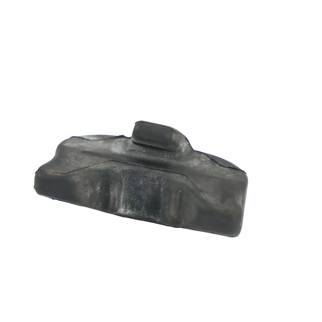 Gumowe Mocowanie Chłodnicy 17117542516 7542516 do BMW 5 E60 E61 E63 E64 LCI o numerze 7542156 BMW 5 E60 E61 E63 E64 LCI Gumowe Mocowanie Chłodnicy 17117542516 7542516 - SKU 7542156 - Numer Części 7542156