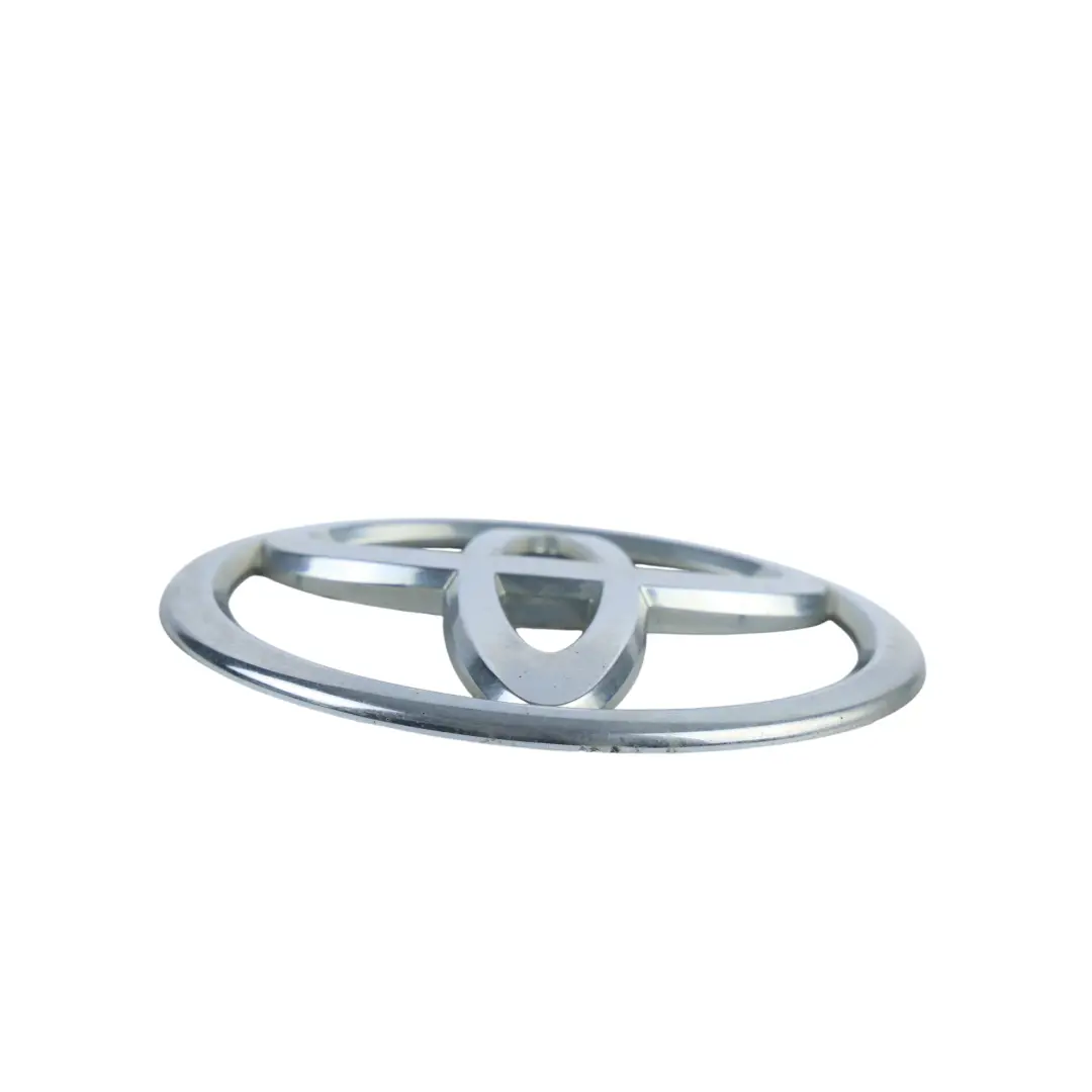 Écusson Hayon Arrière Emblème Logo pour Toyota Yaris P9 Avensis T270 à propos du numéro de pièce 754310D050 Toyota Yaris P9 Avensis T270 Écusson Hayon Arrière Emblème Logo - SKU 754310D050 - Numéro de pièce 754310D050