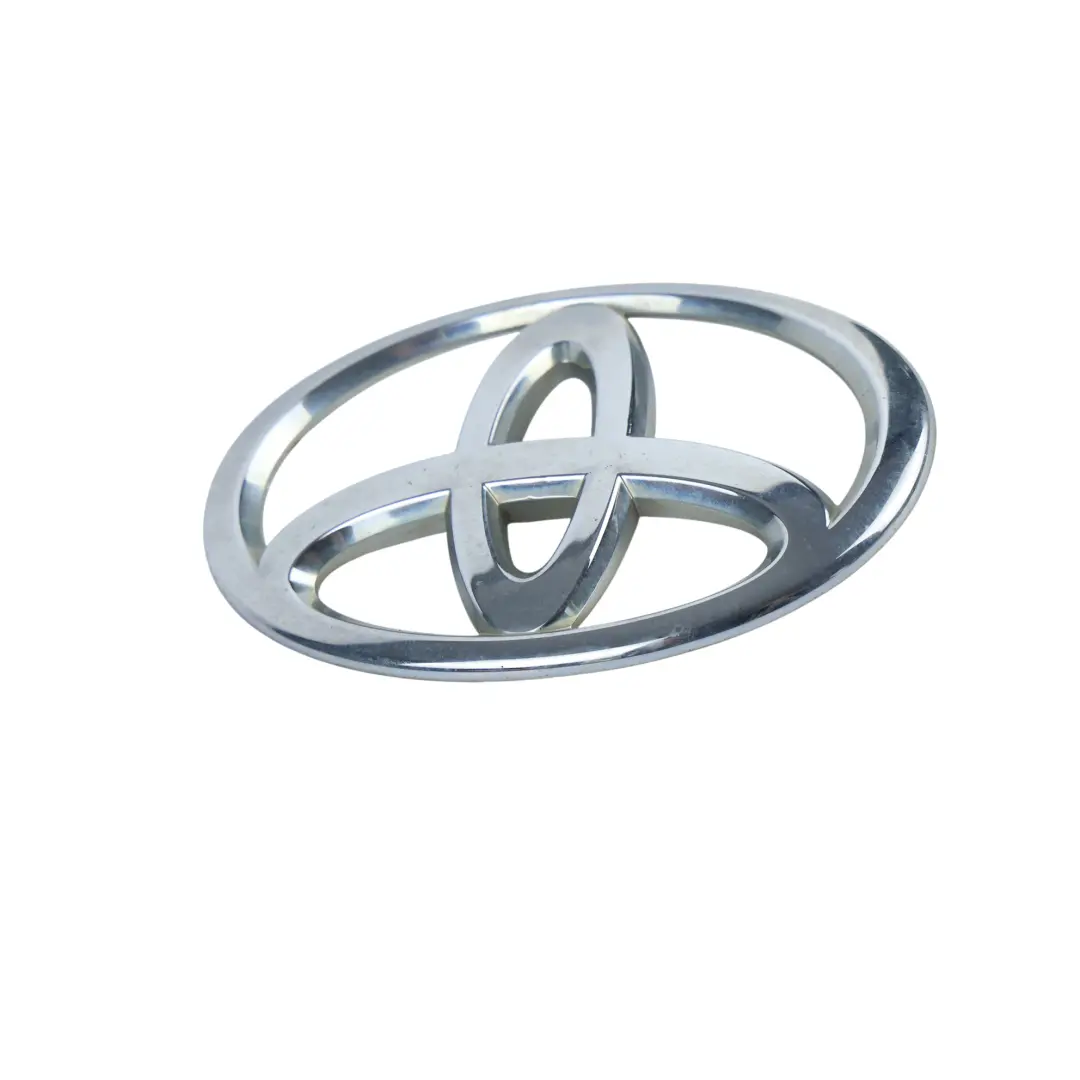 Emblemat Znaczek Logo Klapy Tylnej do Toyota Yaris P9 Avensis T270 o numerze 754310D050 Toyota Yaris P9 Avensis T270 Emblemat Znaczek Logo Klapy Tylnej - SKU 754310D050 - Numer Części 754310D050