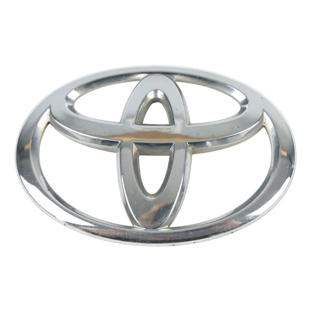 Boot Trunk Lid Tailgate Badge Emblem Toyota Logo to Toyota Aygo B1 Rear with Part number 754310H010 Toyota Aygo B1 Rear Boot Trunk Lid Tailgate Badge Emblem Toyota Logo - SKU 754310H010 - Part number 754310H010