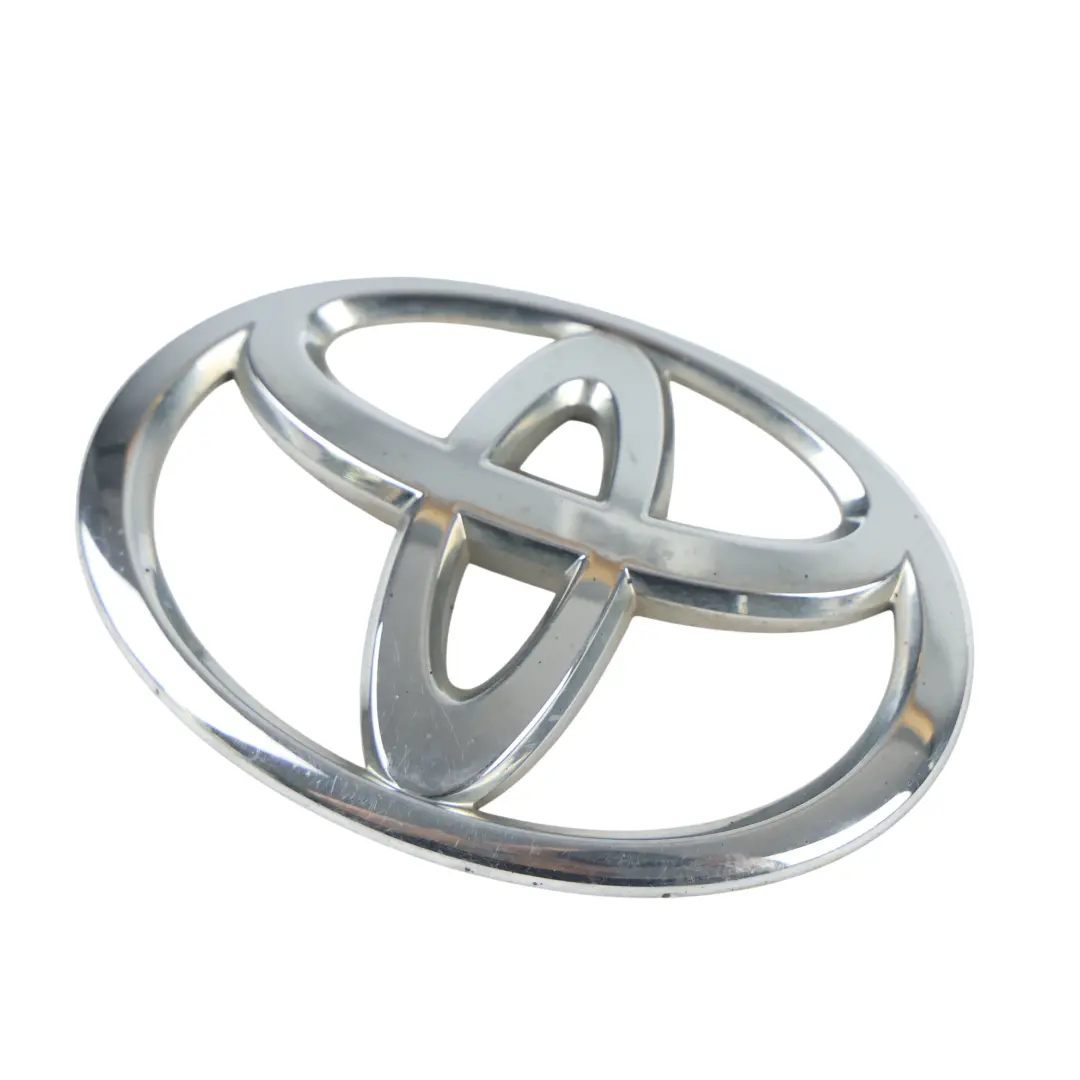 Emblema Logo Toyota Portón Trasero Maletero para Toyota Aygo B1 con número de pieza 754310H010 Toyota Aygo B1 Emblema Logo Toyota Portón Trasero Maletero - SKU 754310H010 - Número de pieza 754310H010
