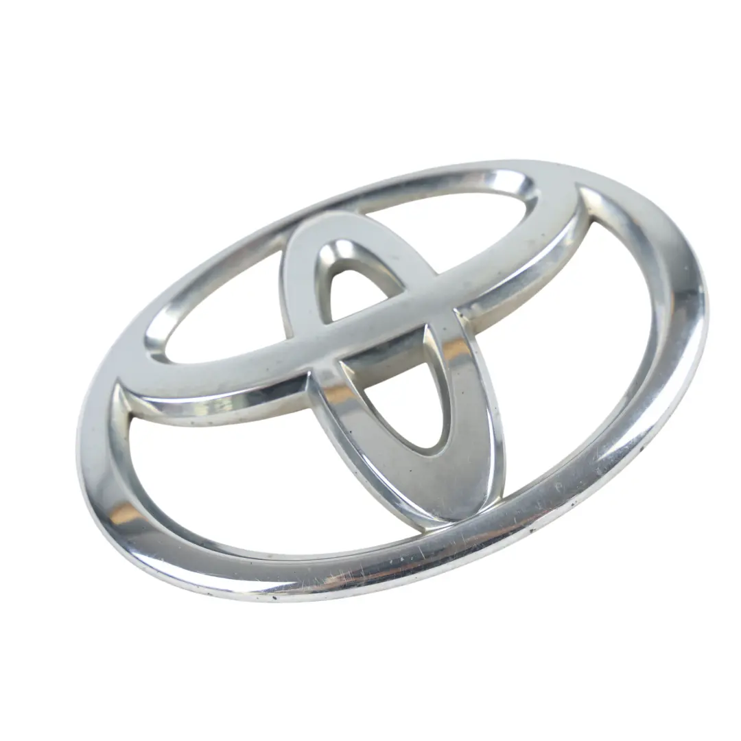 Boot Trunk Lid Tailgate Badge Emblem Toyota Logo to Toyota Aygo B1 Rear with Part number 754310H010 Toyota Aygo B1 Rear Boot Trunk Lid Tailgate Badge Emblem Toyota Logo - SKU 754310H010 - Part number 754310H010