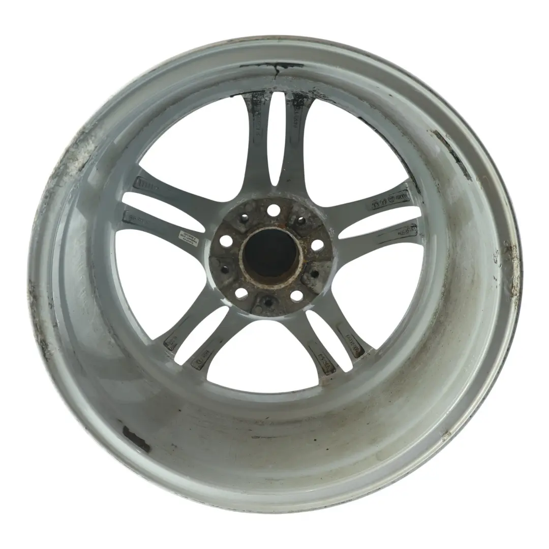 Jante arrière en alliage 18" 9J ET:44 M Double Spoke 613 pour BMW F10 F06 F12 à propos du numéro de pièce 7848573 BMW F10 F06 F12 Jante arrière en alliage 18" 9J ET:44 M Double Spoke 613 - SKU 7848573-1 - Numéro de pièce 7848573