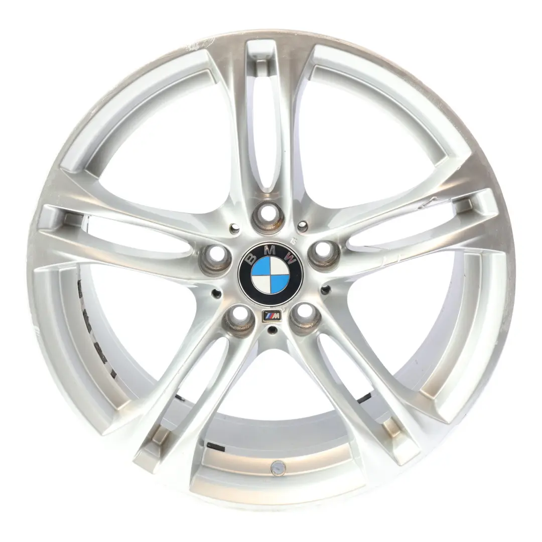 Llanta de Aleación Trasera 18" 9J ET:44 M Doble Radio 613 para BMW F10 F12 con número de pieza 7848573 BMW F10 F12 Llanta de Aleación Trasera 18" 9J ET:44 M Doble Radio 613 - SKU 7848573-SL1 - Número de pieza 7848573