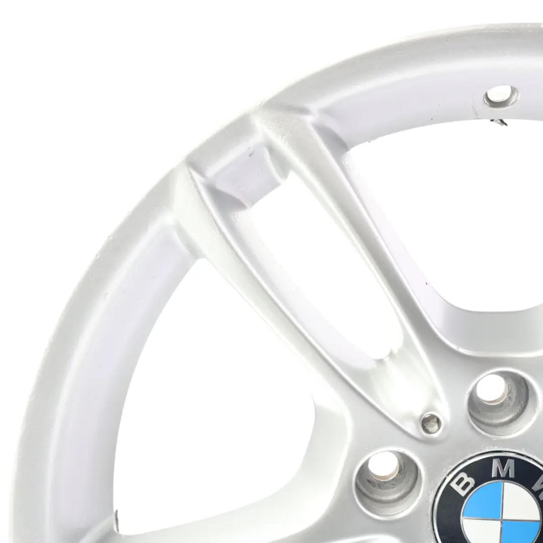 Llanta De Aleacion Delantera Plateada 18" M Doble Radio 261 7,5J para BMW E87 con número de pieza 7891050 BMW E87 Llanta De Aleacion Delantera Plateada 18" M Doble Radio 261 7,5J - SKU 7891050-SL1 - Número de pieza 7891050