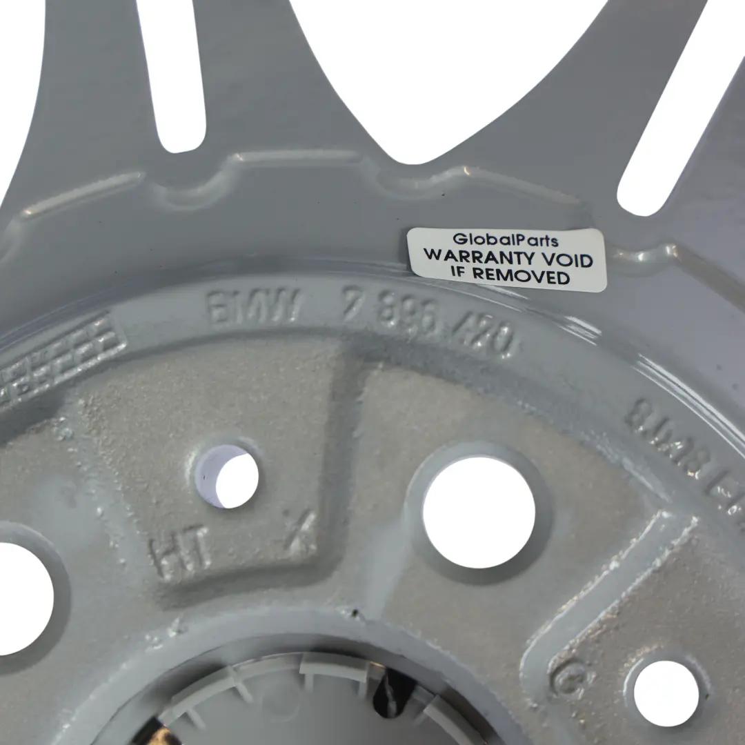 Cerchio Lega Anteriore Argento 18" 8J ET:47 M Doppio Raggio 135 per BMW E46 Z4 E85 con numero di parte 7896470 BMW E46 Z4 E85 Cerchio Lega Anteriore Argento 18" 8J ET:47 M Doppio Raggio 135 - SKU 7896470 - Numero di parte 7896470