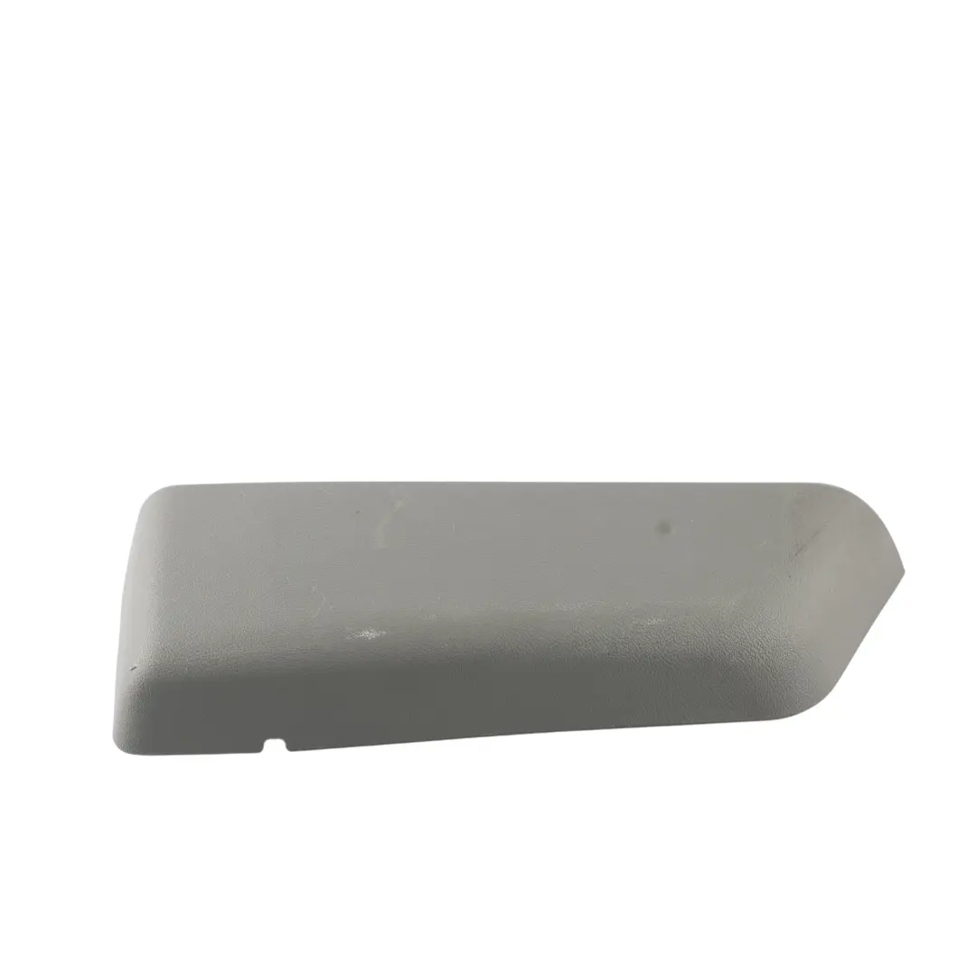Vordersitz Blende Abdeckung Rechts für Volkswagen Transporter T5 mit Teilenummer 7H0881578D Volkswagen Transporter T5 Vordersitz Blende Abdeckung Rechts - SKU 7H0881578D - Teilenummer 7H0881578D
