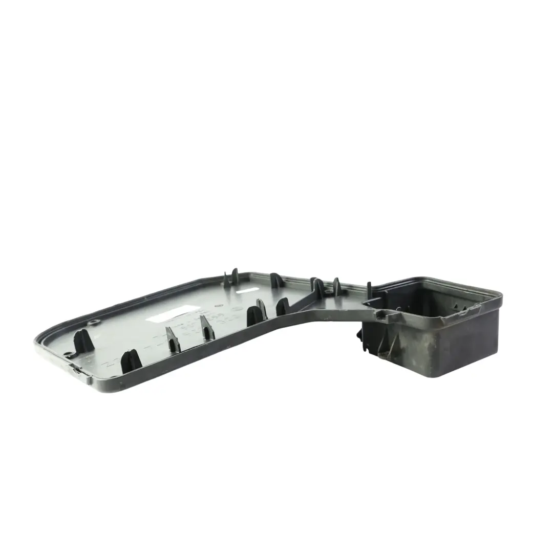 Cubierta Compartimento Motor Caja Fusibles 7H0907300 para Volkswagen Transporter T5 con número de pieza 7H0907299 Volkswagen Transporter T5 Cubierta Compartimento Motor Caja Fusibles 7H0907300 - SKU 7H0907299-2 - Número de pieza 7H0907299