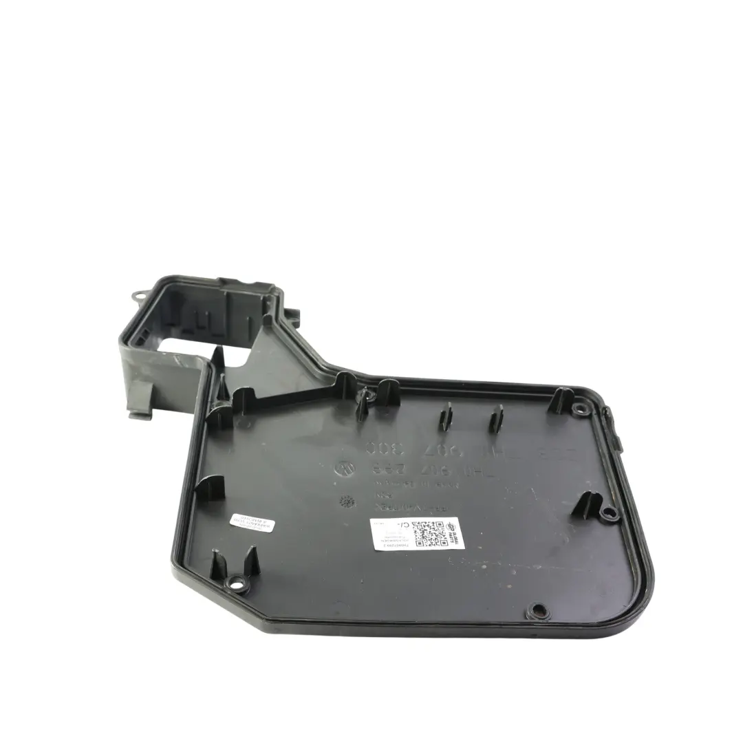 Cubierta Compartimento Motor Caja Fusibles 7H0907300 para Volkswagen Transporter T5 con número de pieza 7H0907299 Volkswagen Transporter T5 Cubierta Compartimento Motor Caja Fusibles 7H0907300 - SKU 7H0907299-2 - Número de pieza 7H0907299