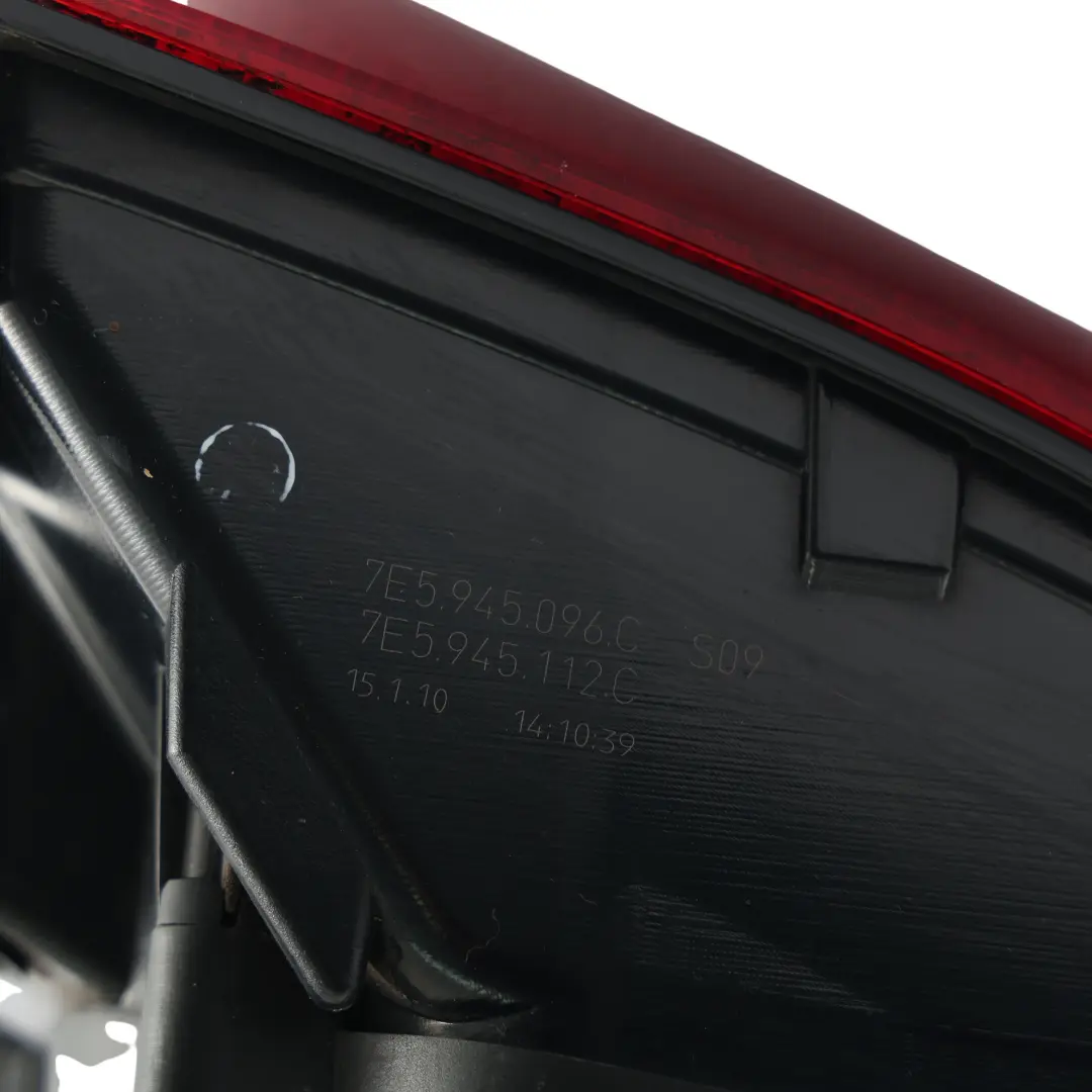 Volkswagen Transporter T5 Rear Lamp Tail Light Right O/S - SKU 7H0945096J - Part number 7H0945096J