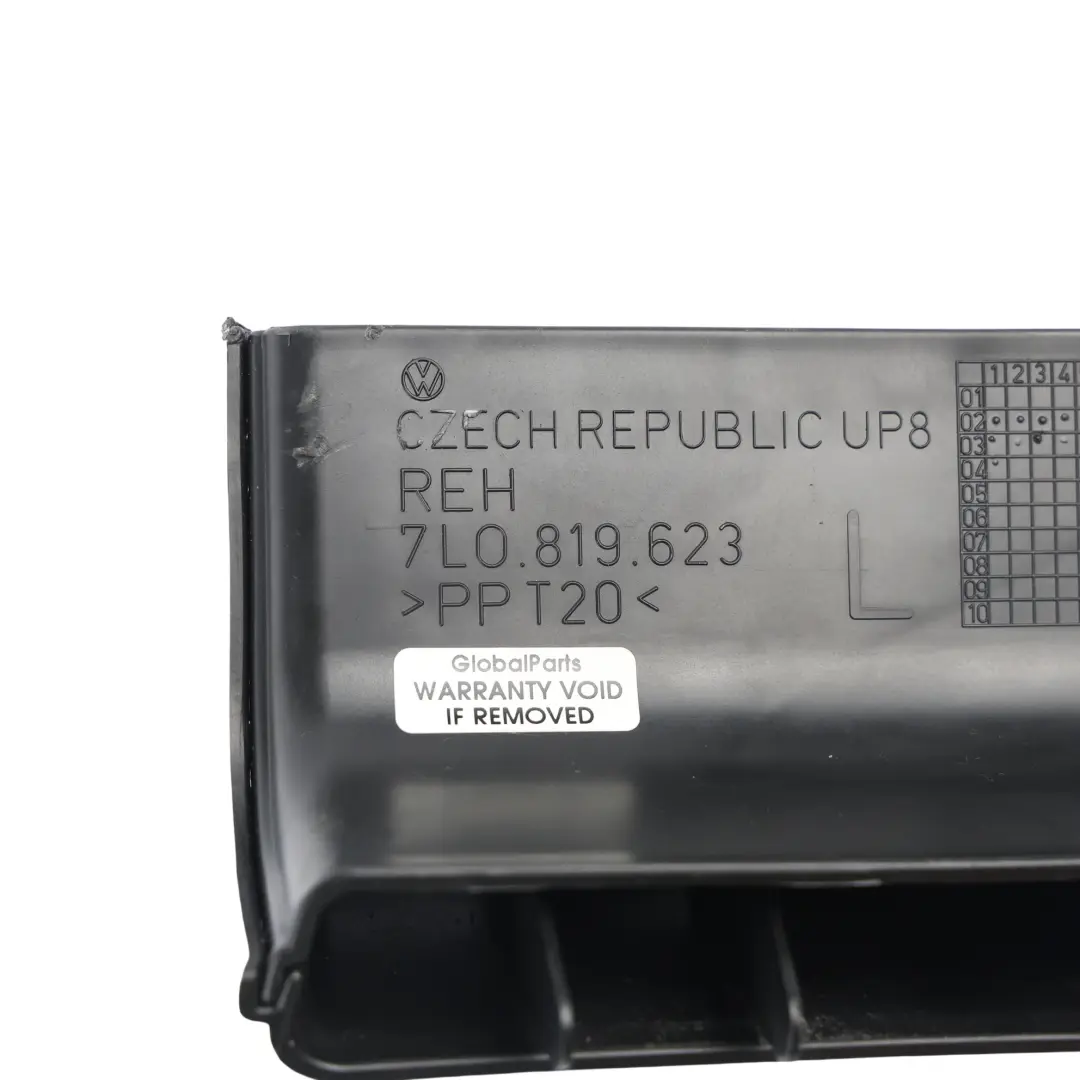 7L Osłona Akumulatora do Porsche Cayenne 9PA Volkswagen Touareg o numerze 7L0819623 Porsche Cayenne 9PA Volkswagen Touareg 7L Osłona Akumulatora - SKU 7L0819623 - Numer Części 7L0819623