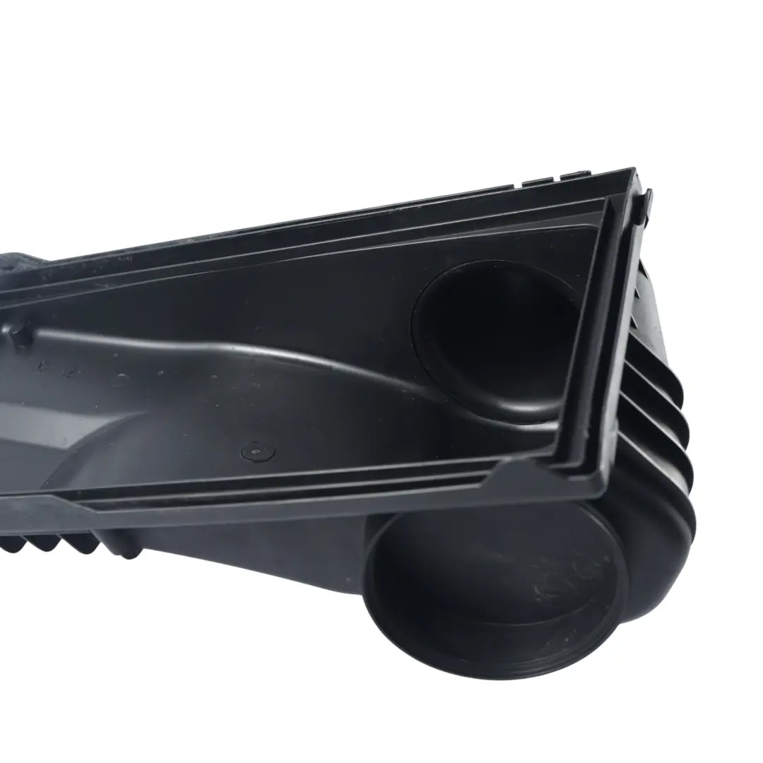 Filter Intake Cleaner Box Duct Cover to Porsche Cayenne 9PA Air Box with Part number 7L5128607F Porsche Cayenne 9PA Air Box Filter Intake Cleaner Box Duct Cover - SKU 7L5128607F - Part number 7L5128607F