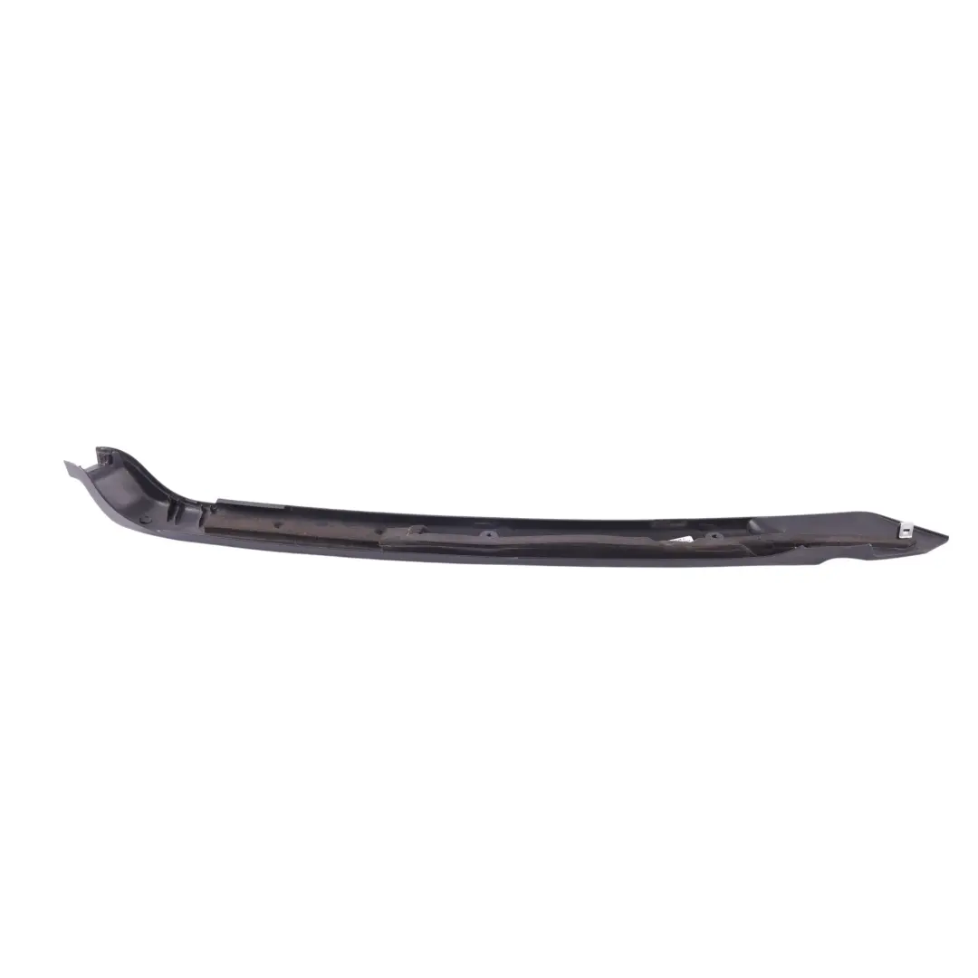 Tapa Panel Lateral Portón Trasero Izquierdo para Porsche Cayenne 9PA con número de pieza 7L5867711A Porsche Cayenne 9PA Tapa Panel Lateral Portón Trasero Izquierdo - SKU 7L5867711A - Número de pieza 7L5867711A