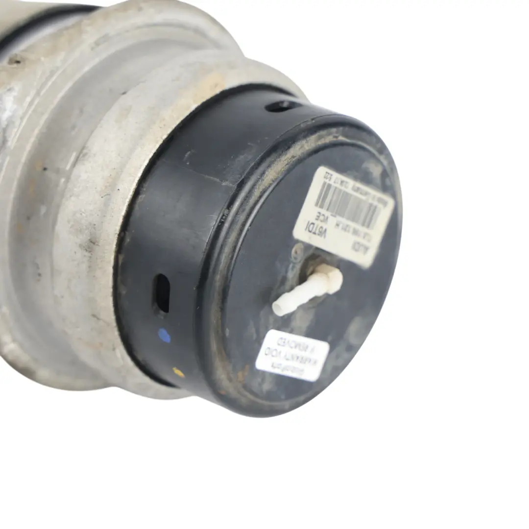 7P 3.0 TDI CVVA Diesel Engine Mount Bracket Support to VW Touareg with Part number 7L8199131H VW Touareg 7P 3.0 TDI CVVA Diesel Engine Mount Bracket Support - SKU 7L8199131H - Part number 7L8199131H