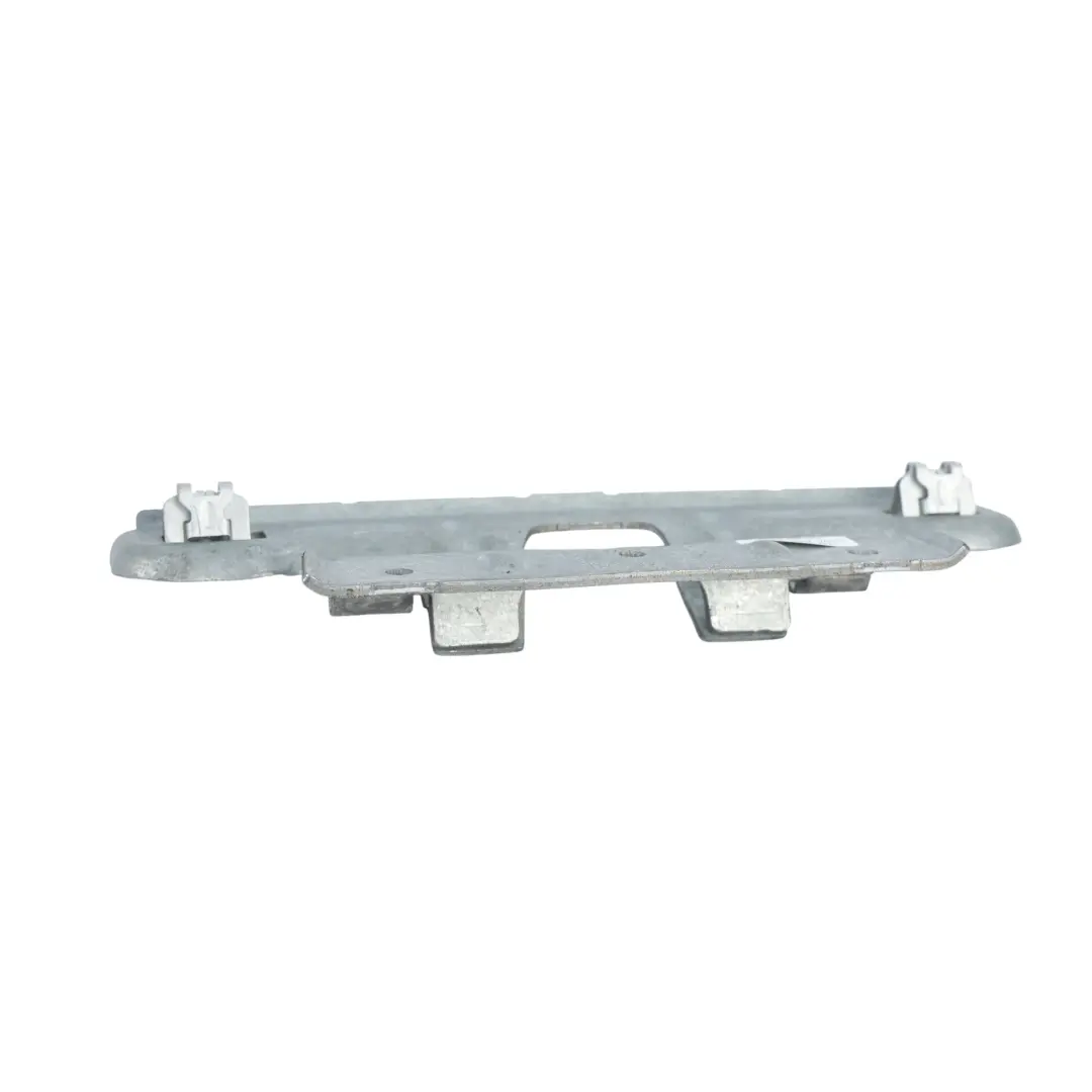 Volkswagen Touareg 7P Mocowanie Przedniego Uchwytu Lewy Prawy 7P0858679A - SKU 7P0857647C - Numer Części 7P0857647C