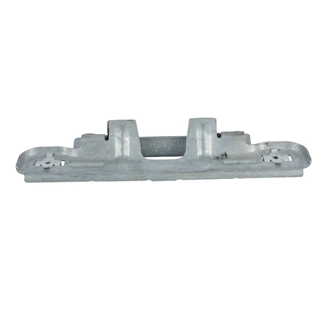 Volkswagen Touareg 7P Mocowanie Uchwytu Tylne Lewe Prawe - SKU 7P0858679A - Numer Części 7P0858679A