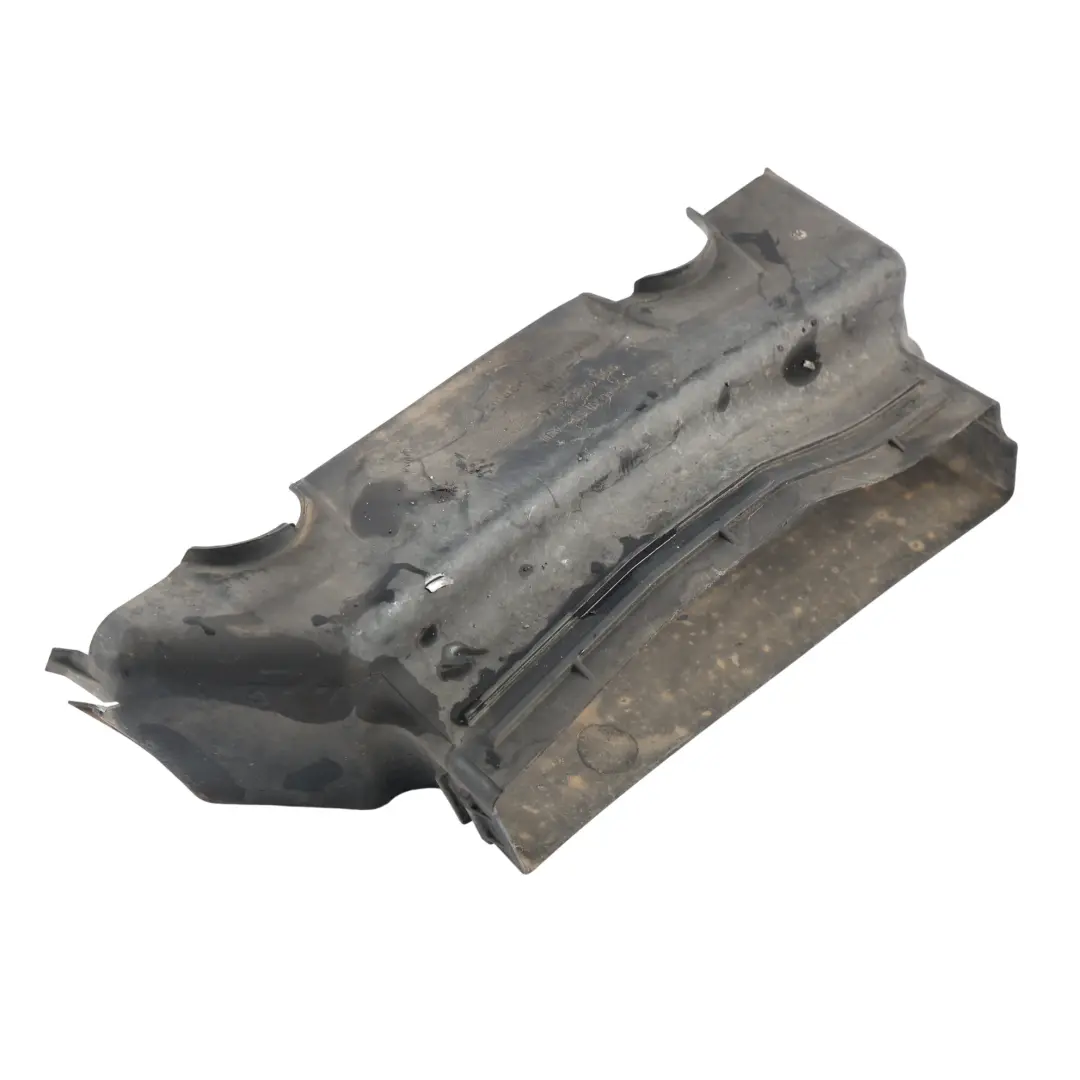 7P Mk2 Guía Conducto Entrada Aire Radiador Derecho para Volkswagen Touareg con número de pieza 7P6121395 Volkswagen Touareg 7P Mk2 Guía Conducto Entrada Aire Radiador Derecho - SKU 7P6121395 - Número de pieza 7P6121395