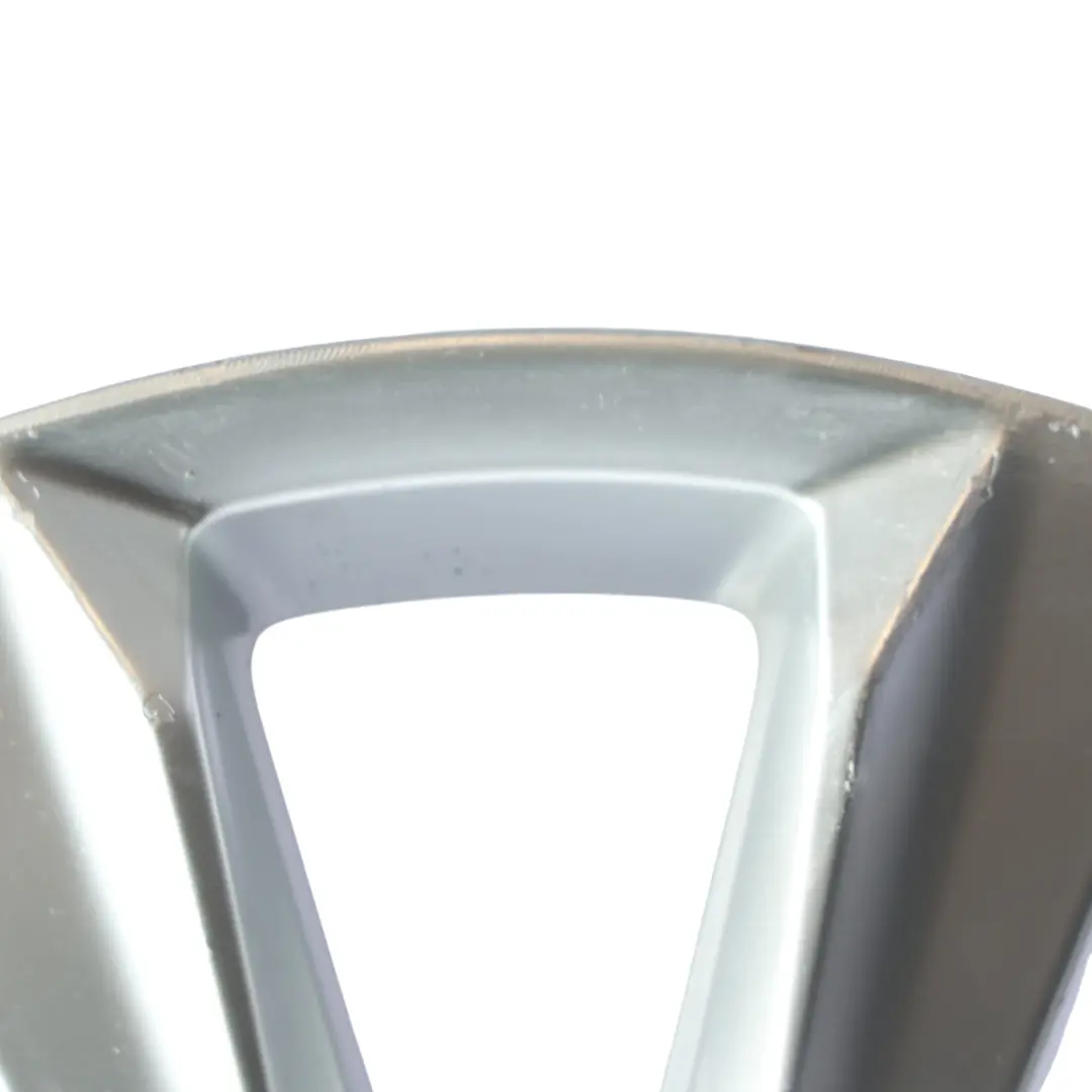 7P Cerchio in Lega Argento 19" 8,5J ET:59 per Volkswagen Touareg con numero di parte 7P6601025P Volkswagen Touareg 7P Cerchio in Lega Argento 19" 8,5J ET:59 - SKU 7P6601025P-2 - Numero di parte 7P6601025P