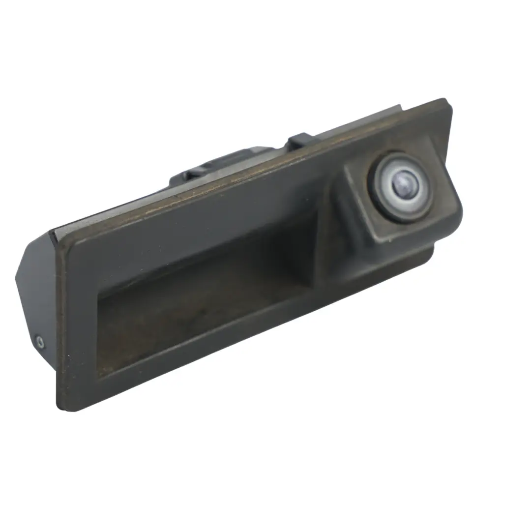 7P Tirador Portón Trasero Cámara Marcha Atrás para Volkswagen Touareg con número de pieza 7P6827566F Volkswagen Touareg 7P Tirador Portón Trasero Cámara Marcha Atrás - SKU 7P6827566F - Número de pieza 7P6827566F