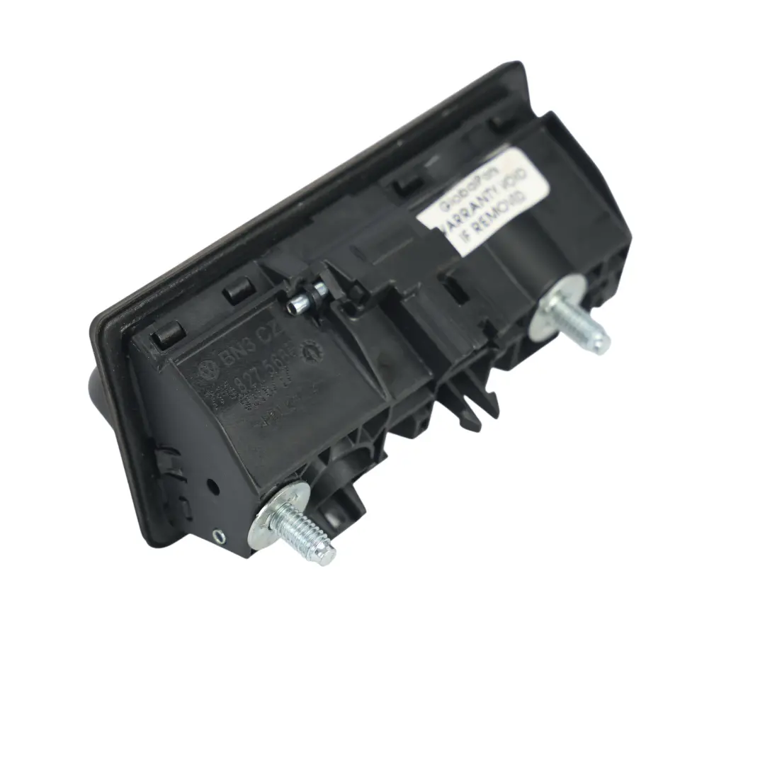 7P Maniglia Portellone Telecamera Posteriore per Volkswagen Touareg con numero di parte 7P6827566F Volkswagen Touareg 7P Maniglia Portellone Telecamera Posteriore - SKU 7P6827566F - Numero di parte 7P6827566F