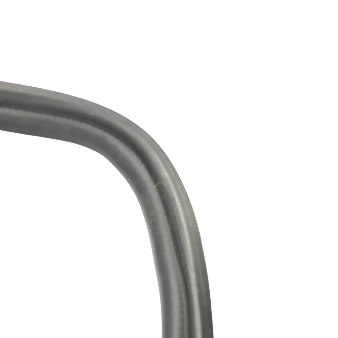 7P Guarnizione Gomma Portellone Posteriore 7P6827705 per Volkswagen Touareg con numero di parte 7P6827705A Volkswagen Touareg 7P Guarnizione Gomma Portellone Posteriore 7P6827705 - SKU 7P6827705A - Numero di parte 7P6827705A