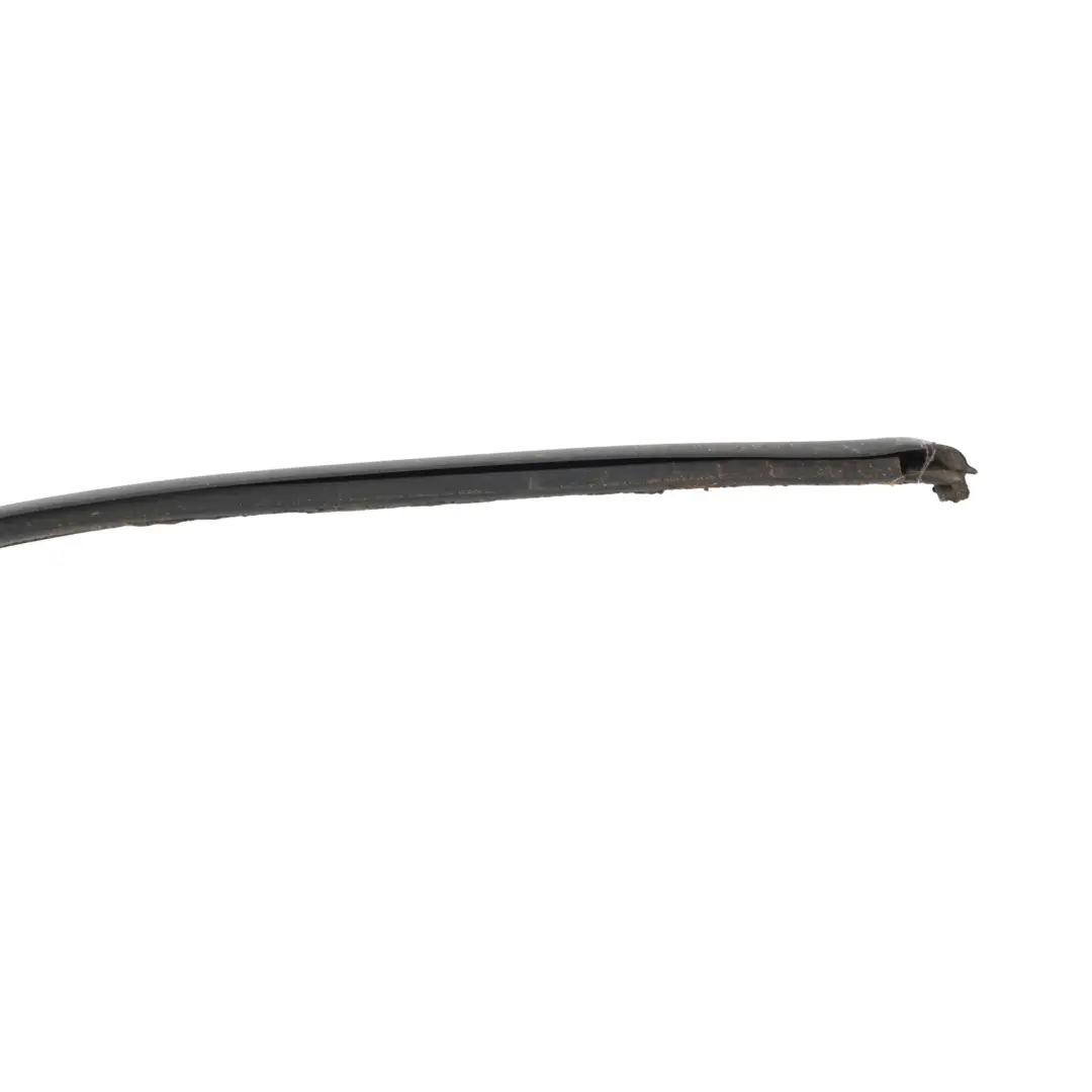 Volkswagen Touareg 7P Junta Goma Puerta Delantera Derecha - SKU 7P6839718B - Número de pieza 7P6839718B