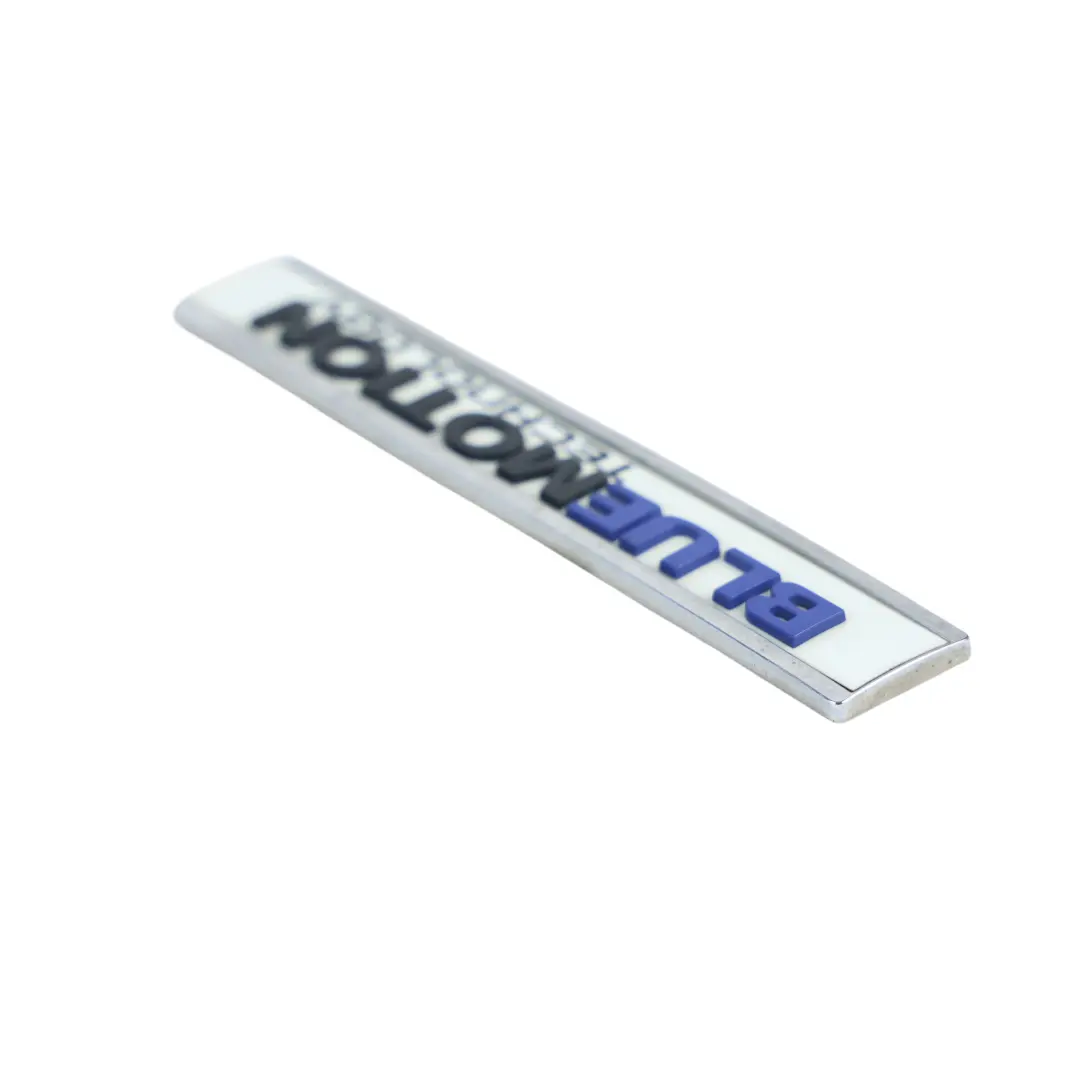 Volkswagen Touareg 7P Emblema Logo Portón Trasero BLUEMOTION - SKU 7P6853675AA - Número de pieza 7P6853675AA