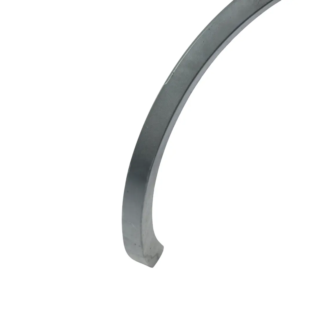 7P Listwa Nadkola Błotnika Tylna Prawa do Volkswagen Touareg o numerze 7P6854820B Volkswagen Touareg 7P Listwa Nadkola Błotnika Tylna Prawa - SKU 7P6854820B - Numer Części 7P6854820B