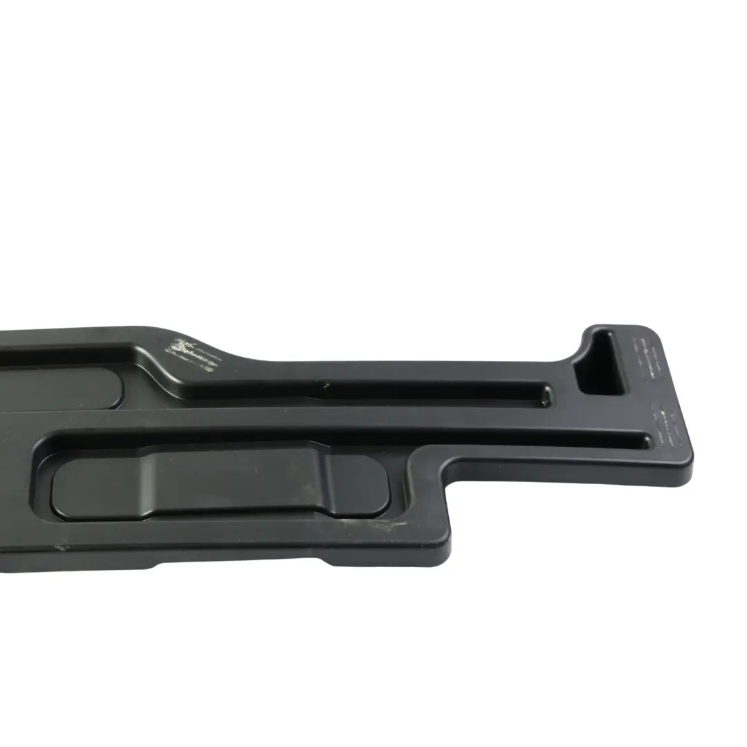 Volkswagen Touareg 7P Garniture Montant D Panneau Supérieur Droite - SKU 7P6867246 - Numéro de pièce 7P6867246
