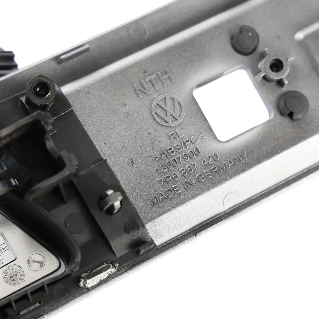 7P Poignée Intérieure Porte Avant Droite pour Volkswagen Touareg à propos du numéro de pièce 7P6867420 Volkswagen Touareg 7P Poignée Intérieure Porte Avant Droite - SKU 7P6867420-1 - Numéro de pièce 7P6867420