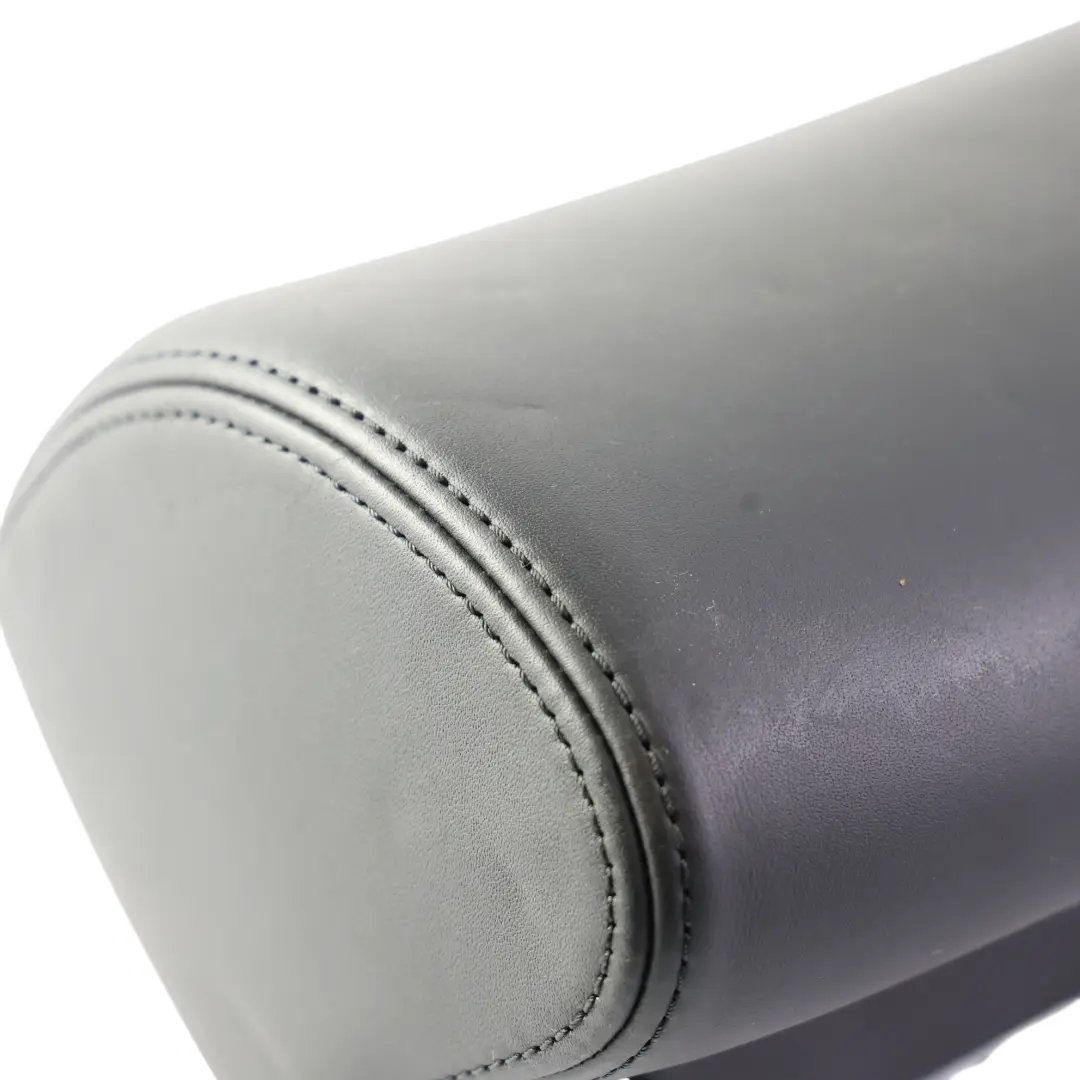 7P Kopfstütze Hinten Links Rechts Leder Schwarz für Volkswagen VW Touareg mit Teilenummer 7P6885901P Volkswagen VW Touareg 7P Kopfstütze Hinten Links Rechts Leder Schwarz - SKU 7P6885901P - Teilenummer 7P6885901P