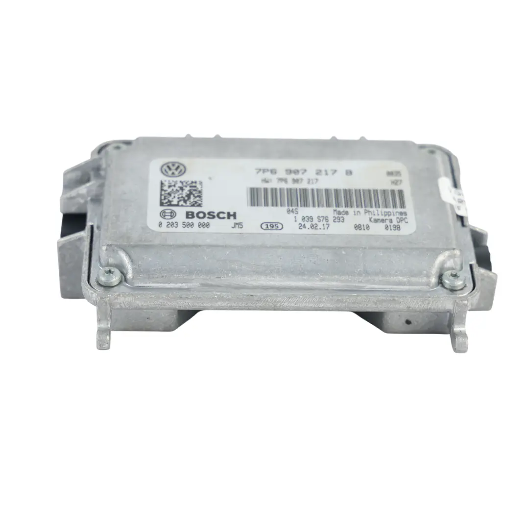 7P Front Window Camera Control Unit Module to Volkswagen Touareg with Part number 7P6907217B Volkswagen Touareg 7P Front Window Camera Control Unit Module - SKU 7P6907217B - Part number 7P6907217B