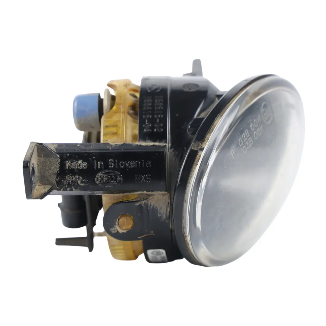 Mk2 7P Front Bumper Fog Light Lamp Right O/S to VW Touareg with Part number 7P6941700E VW Touareg Mk2 7P Front Bumper Fog Light Lamp Right O/S - SKU 7P6941700E - Part number 7P6941700E