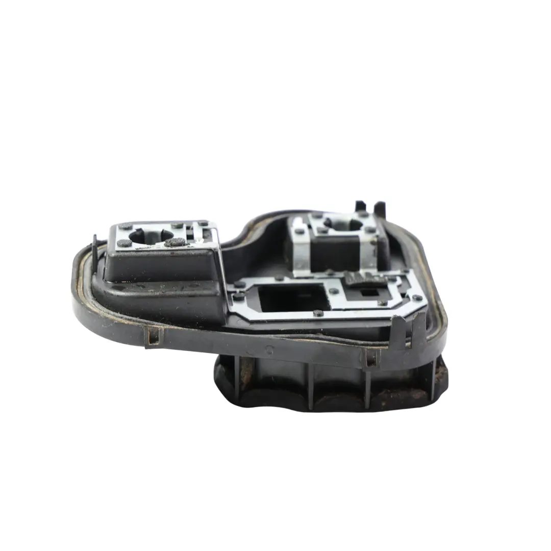 VW Touareg 7p Rear Outer Halogen Tail Light Bulb Cover Left N/S 89090230A - SKU 7P6945257 - Part number 7P6945257